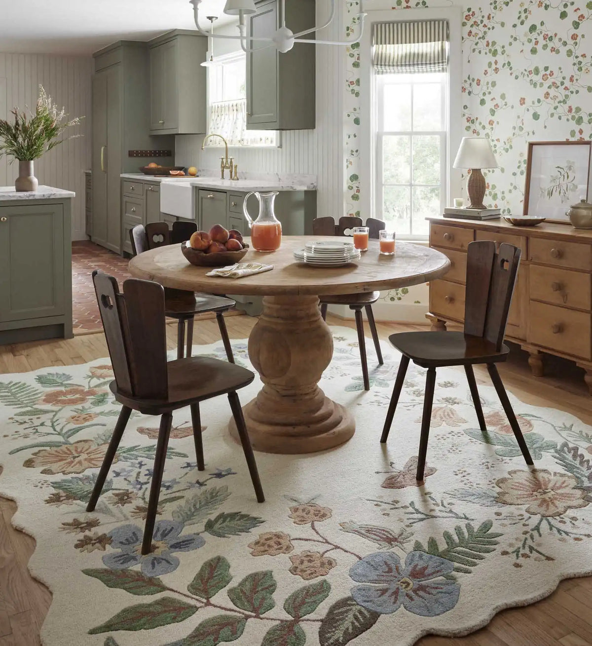 Strawberry Fields Wool-Hooked Rug - Cream